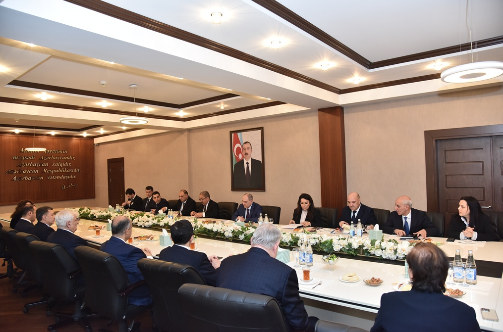 Tahir Budaqov rektorlarla görüş keçirdi - FOTOLAR